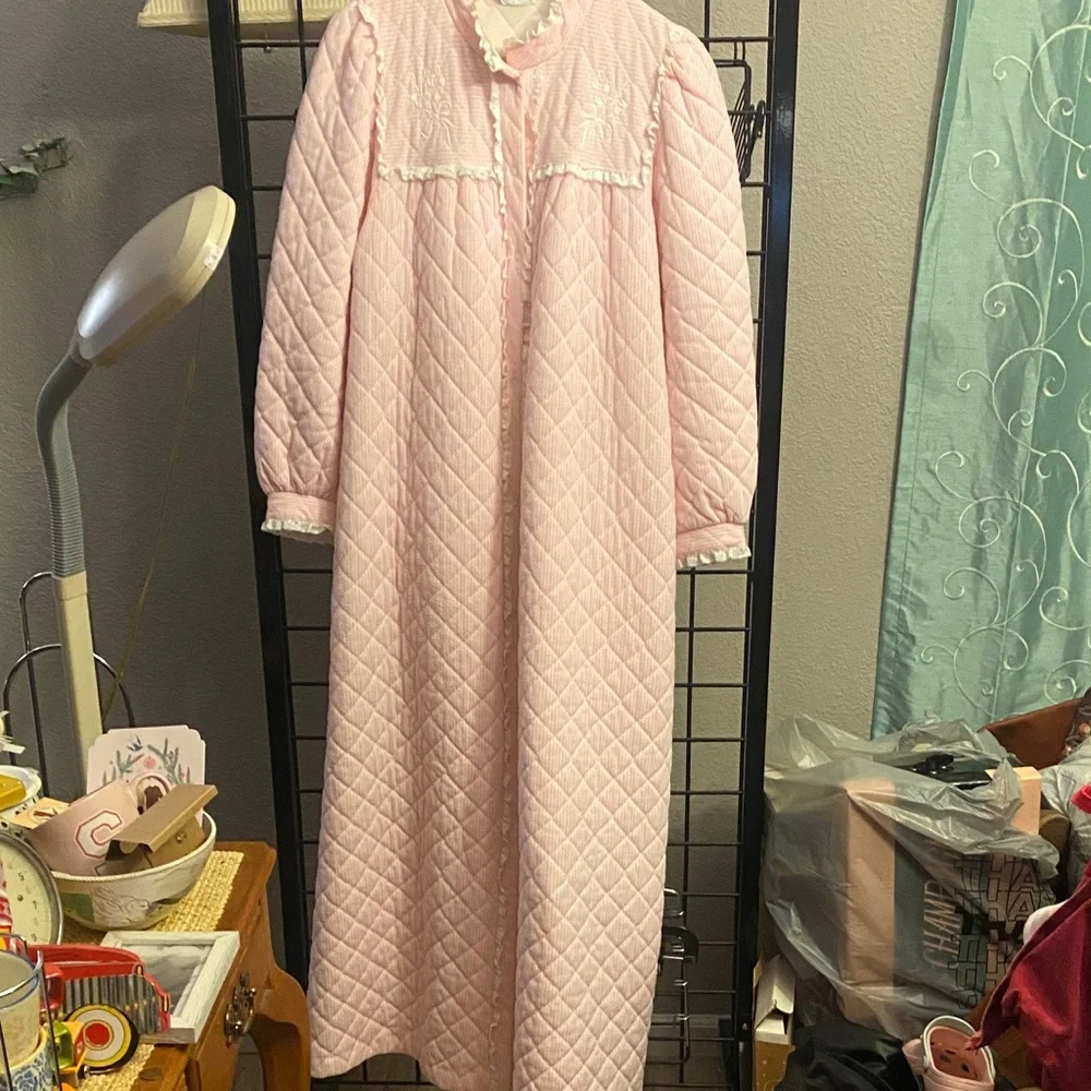 Miss Elaine Pink and White Quilted Nightgown